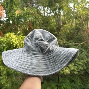 NWT Chicago Bulls Brimmer Bucket Hat Gray Ultra GAME NBA Embroidered Cap Men's